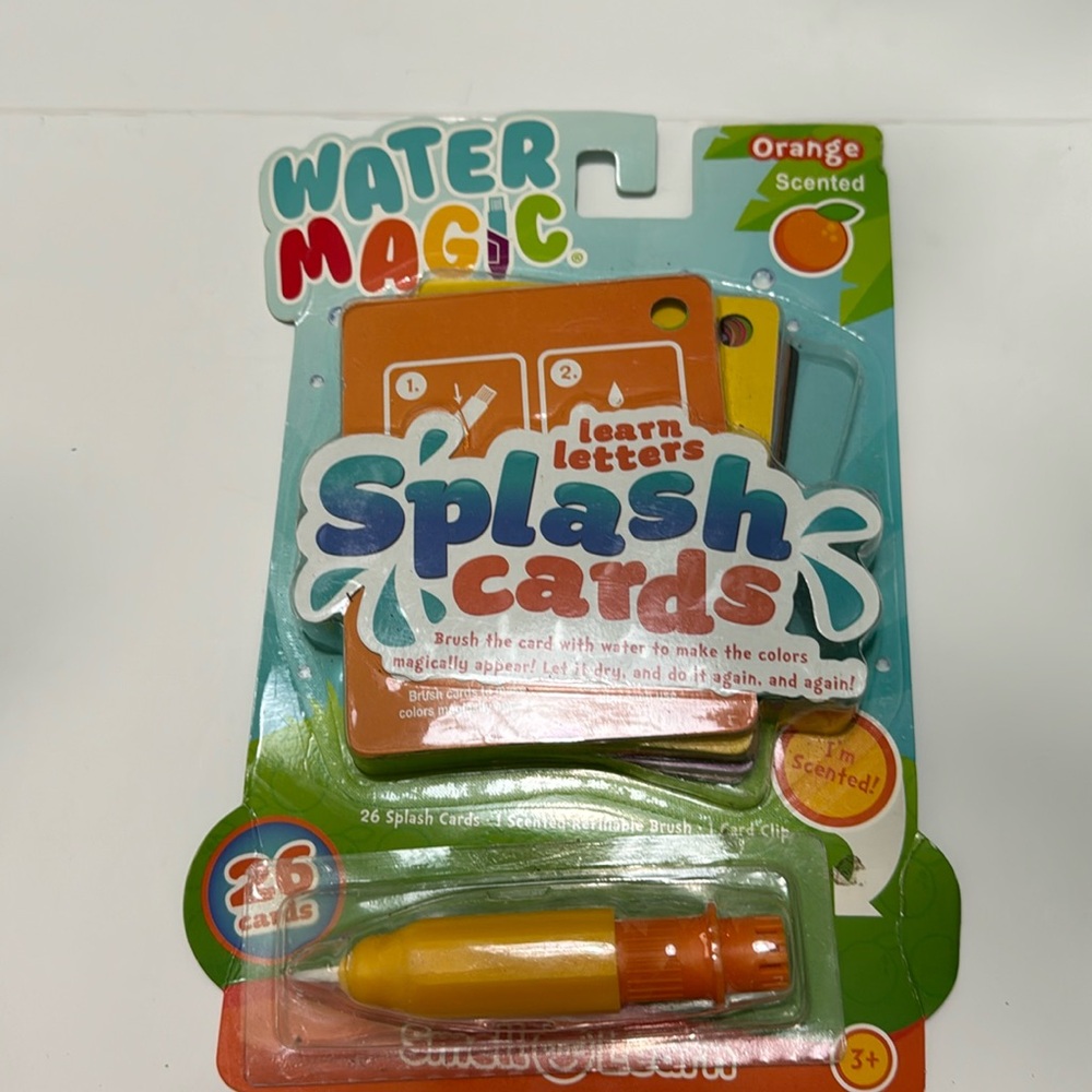 What are magic learn letters, splash cards, family choice award 26 flashcards